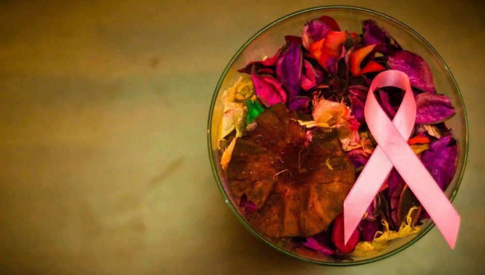 Día contra el Cáncer de Mama 2020: ¿Por qué se utiliza un lazo rosa como símbolo?