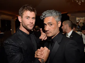Chris Hemsworth y Taika Waititi Chris Hemsworth y Taika Waititi
