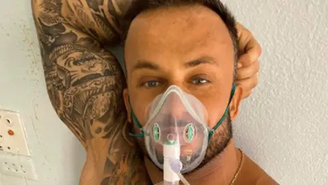Muere un influencer ucraniano por coronavirus que negaba la existencia de la covid-19 Muere un influencer ucraniano por coronavirus que negaba la existencia de la covid-19