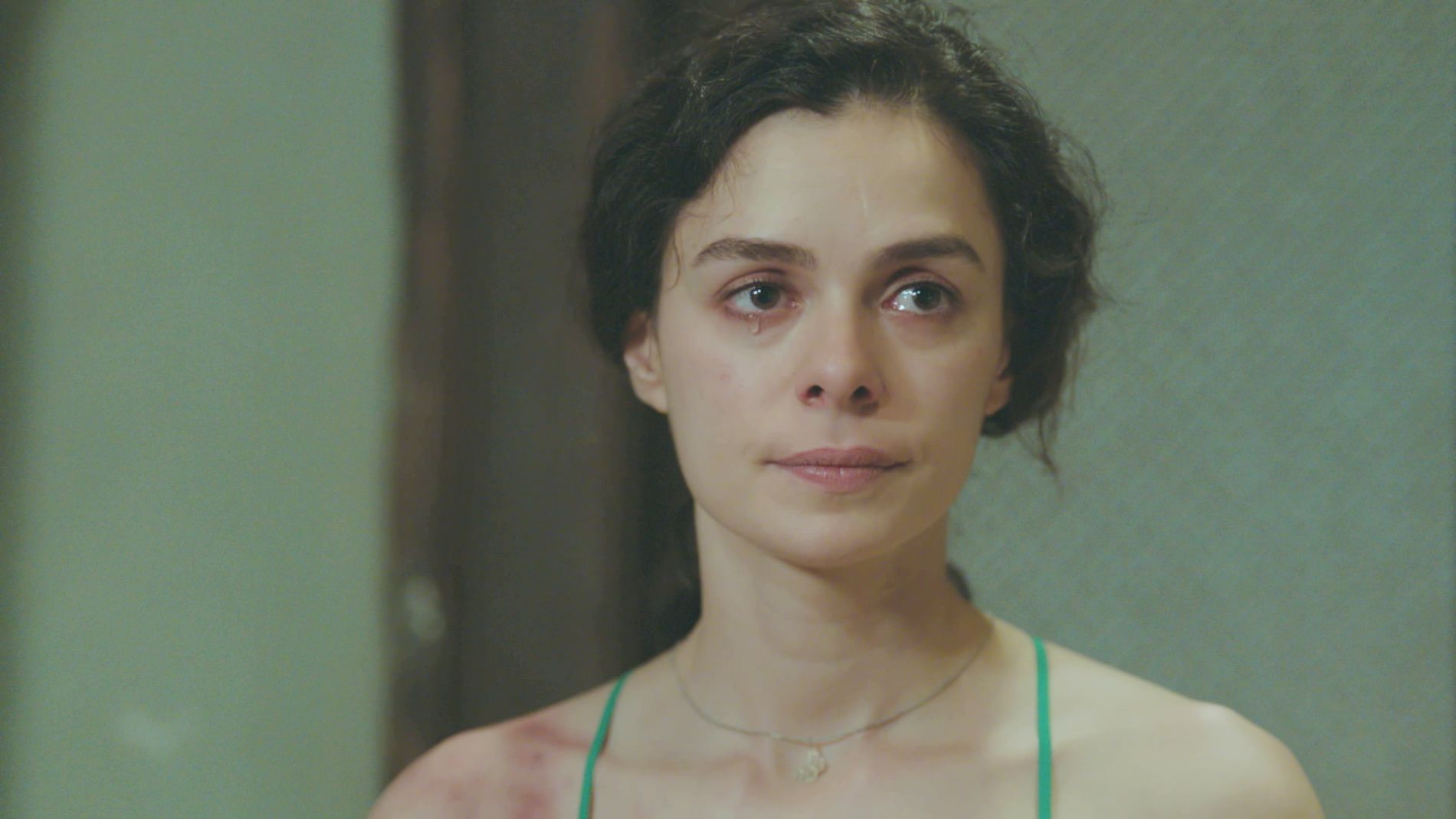 Avance de &lsquo;Mujer&rsquo;: La enfermedad de Bahar empeora mientras Hatice busca el &lsquo;milagro&rsquo; que salve su vida