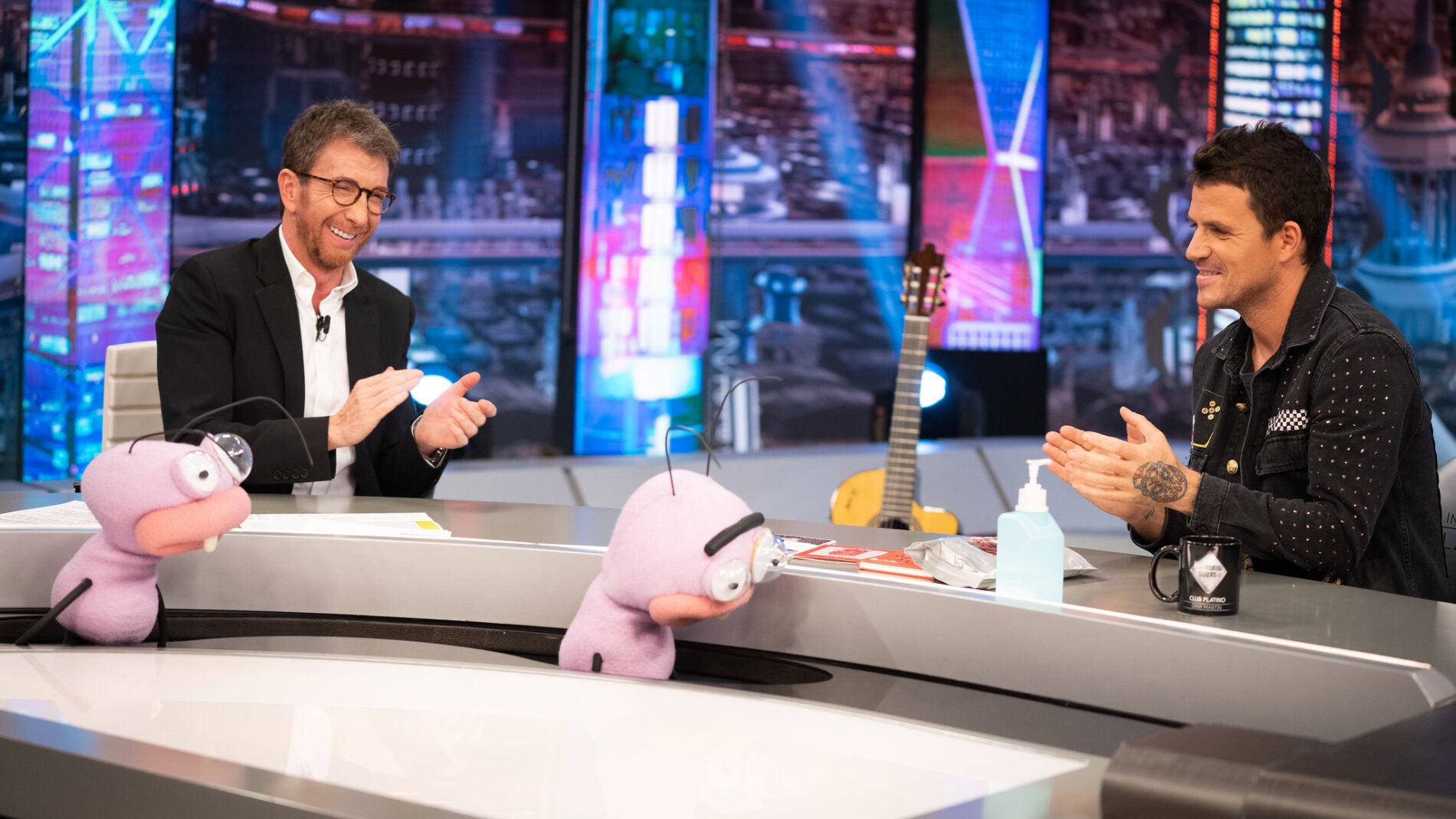 ¿La desaparición del Atleti o que todo el mundo lo vea desnudo? Dani Martín se enfrenta a las decisiones más difíciles con Trancas y Barrancas