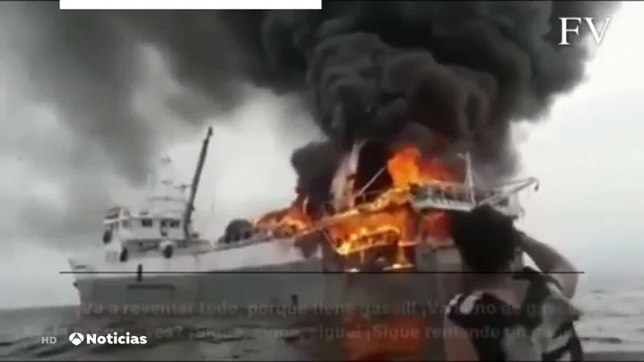El v&iacute;deo del angustioso rescate en un pesquero espa&ntilde;ol en medio de las llamas: "Va a reventar porque est&aacute; lleno de gasoil"