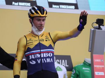 Primoz Roglic gana en Arrate y se enfunda el primer maillot rojo de la Vuelta a España 2020