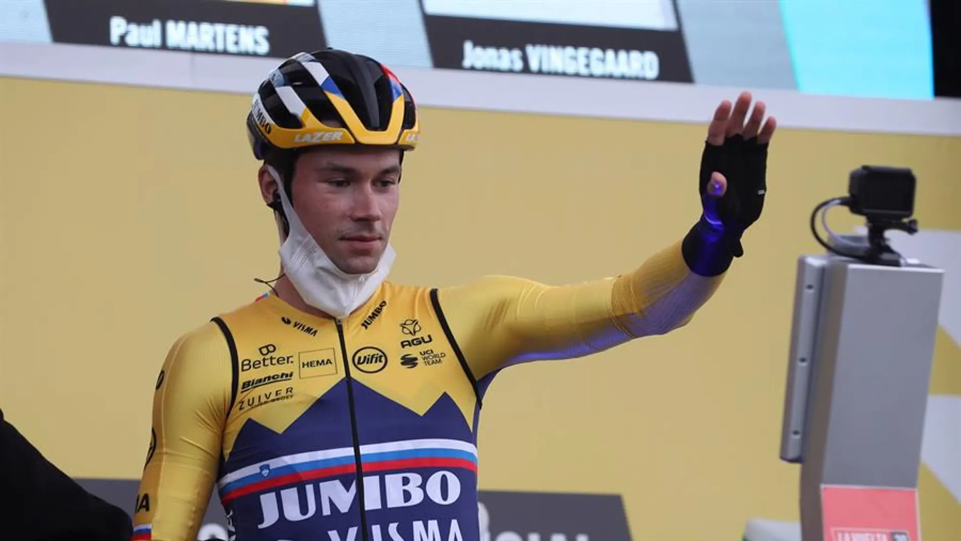 Primoz Roglic gana en Arrate y se enfunda el primer maillot rojo de la Vuelta a España 2020 Primoz Roglic gana en Arrate y se enfunda el primer maillot rojo de la Vuelta a España 2020