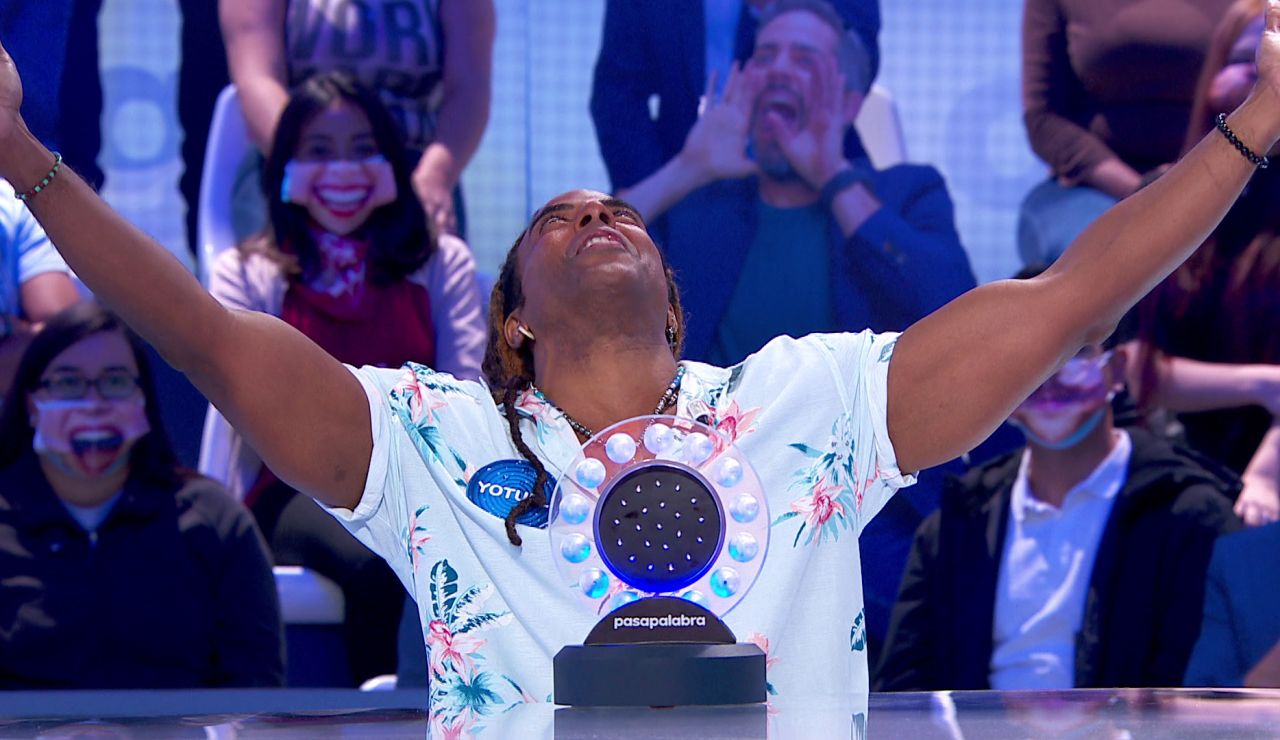 Beatriz Luengo ‘decepciona’ a Yotuel Romero en ‘La Pista’: “Hoy tenemos problemas en casa” Beatriz Luengo ‘decepciona’ a Yotuel Romero en ‘La Pista’: “Hoy tenemos problemas en casa”