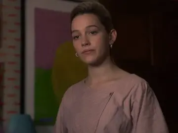 Victoria Pedretti en 'La maldición de Bly Manor' Victoria Pedretti en 'La maldición de Bly Manor'