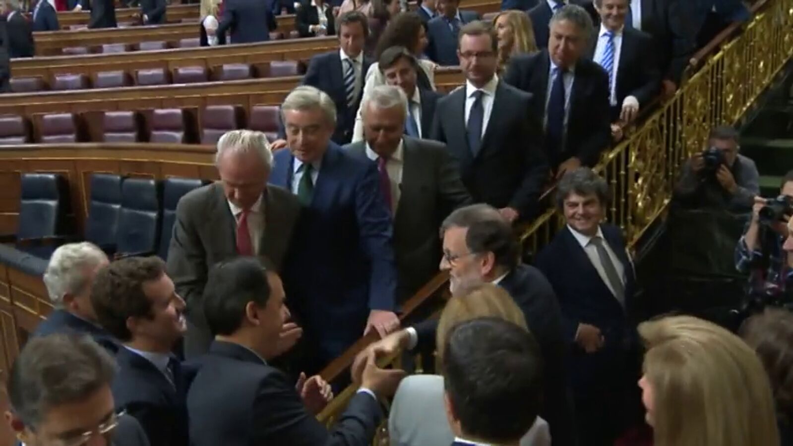 ¿A quién beneficia una moción de censura?