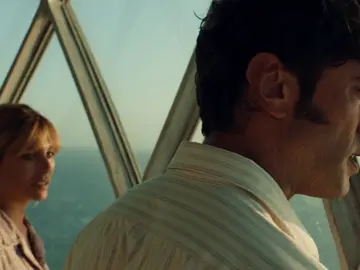Blanca Suárez y Javier Rey en 'El verano que vivimos' Blanca Suárez y Javier Rey en 'El verano que vivimos'
