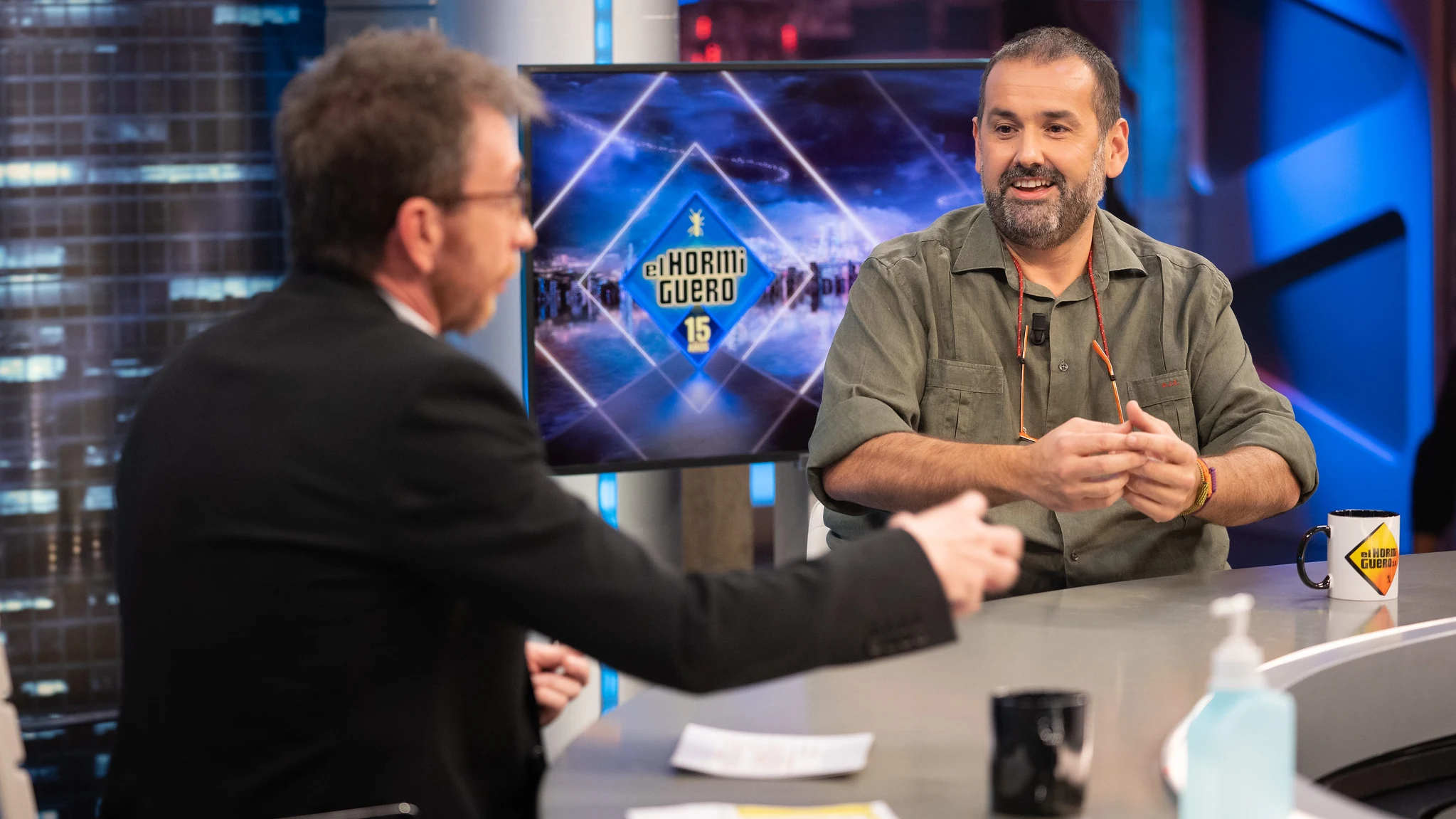 El enfrentamiento entre Pablo Motos y David de Jorge por la paella: "No tienes ni idea de cómo se hacen" El enfrentamiento entre Pablo Motos y David de Jorge por la paella: "No tienes ni idea de cómo se hacen"