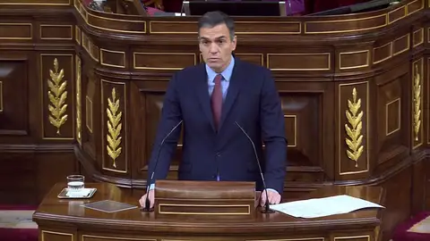 Pedro Sánchez compara a Abascal con Groucho Marx: "Buscar problemas, hacer un diagnóstico falso y aplicar remedios equivocados". Pedro Sánchez compara a Abascal con Groucho Marx: "Buscar problemas, hacer un diagnóstico falso y aplicar remedios equivocados".
