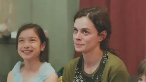 Avance de ‘Mujer’: La reacción de Bahar al romántico regalo de cumpleaños de Arif