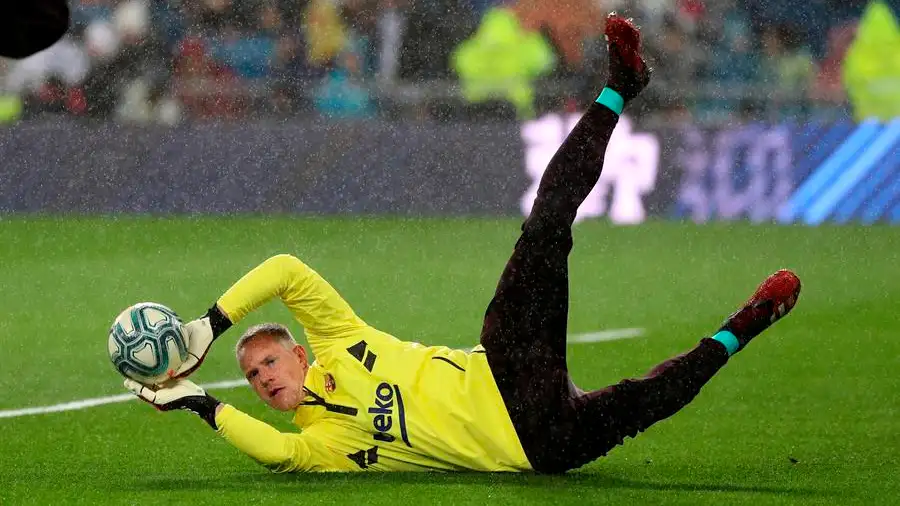  El Barcelona anuncia la renovaci&oacute;n de Ter Stegen, Piqu&eacute;, Lenglet y de Jong