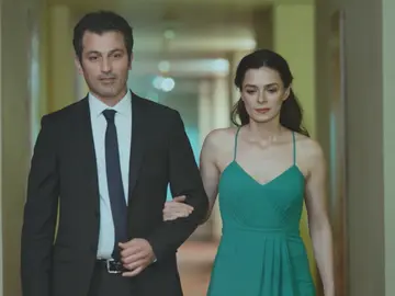 ¿Coinciden con tus favoritas? Las voces españolas de Bahar, Sirin, Sarp y Arif eligen sus escenas preferidas de 'Mujer' ¿Coinciden con tus favoritas? Las voces españolas de Bahar, Sirin, Sarp y Arif eligen sus escenas preferidas de 'Mujer'