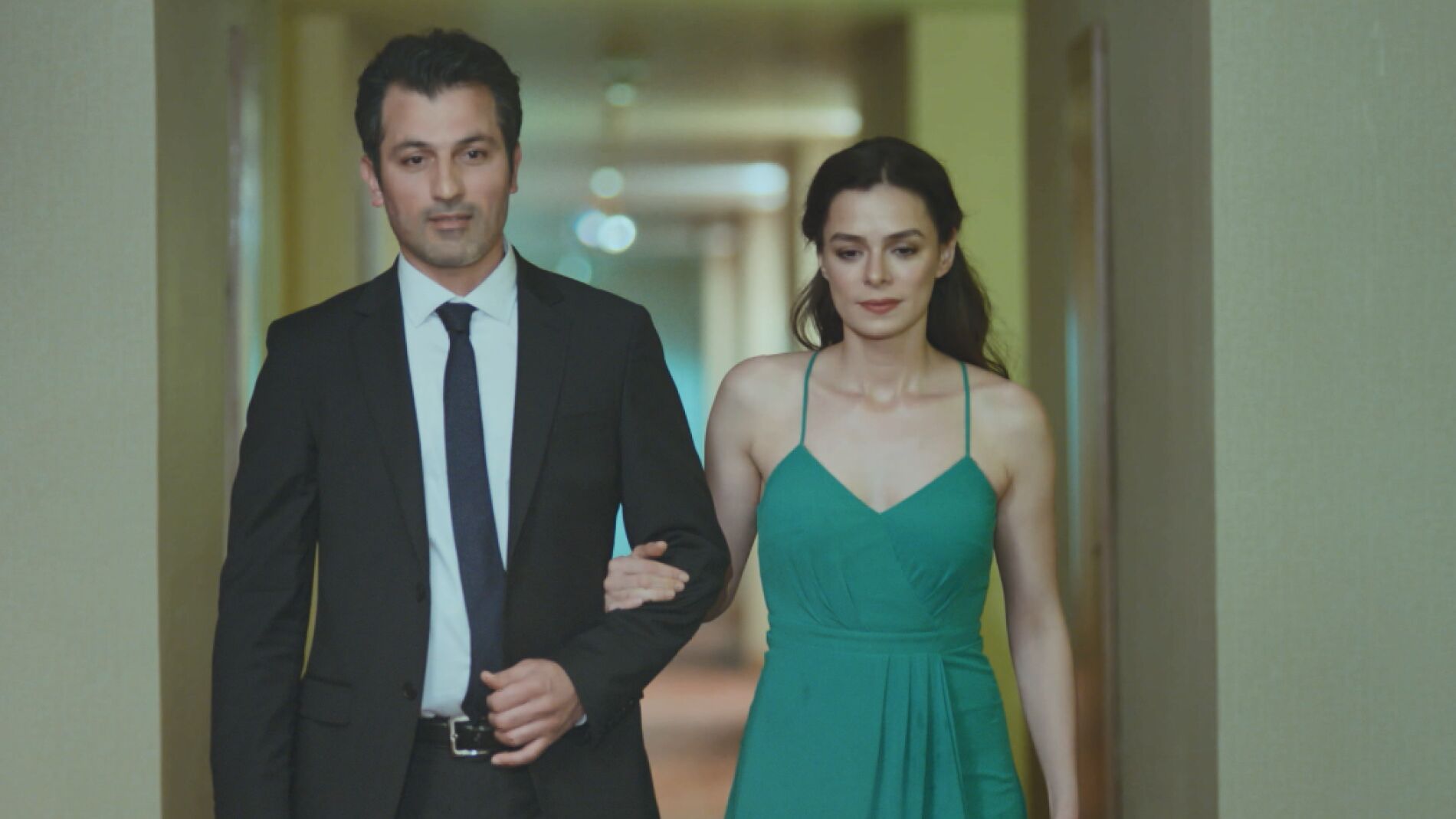 &iquest;Coinciden con tus favoritas? Las voces espa&ntilde;olas de Bahar, Sirin, Sarp y Arif eligen sus escenas preferidas de 'Mujer' 