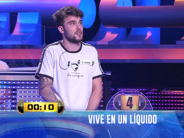 El vacile de Arturo Valls a un concursante que no se enteraba de nada en ‘¡Ahora caigo!’ El vacile de Arturo Valls a un concursante que no se enteraba de nada en ‘¡Ahora caigo!’