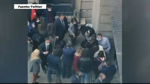 Lastra y Ábalos, pillados fumando sin distancia Lastra y Ábalos, pillados fumando sin distancia