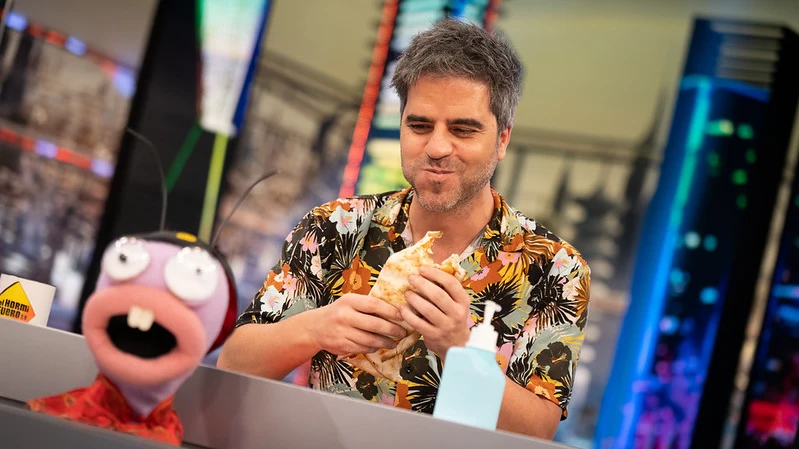 ¡El reto extremo de Ernesto Sevilla en 'El Hormiguero 3.0'! ¿Se habrá comido una pizza en 10 segundos? ¡El reto extremo de Ernesto Sevilla en 'El Hormiguero 3.0'! ¿Se habrá comido una pizza en 10 segundos?