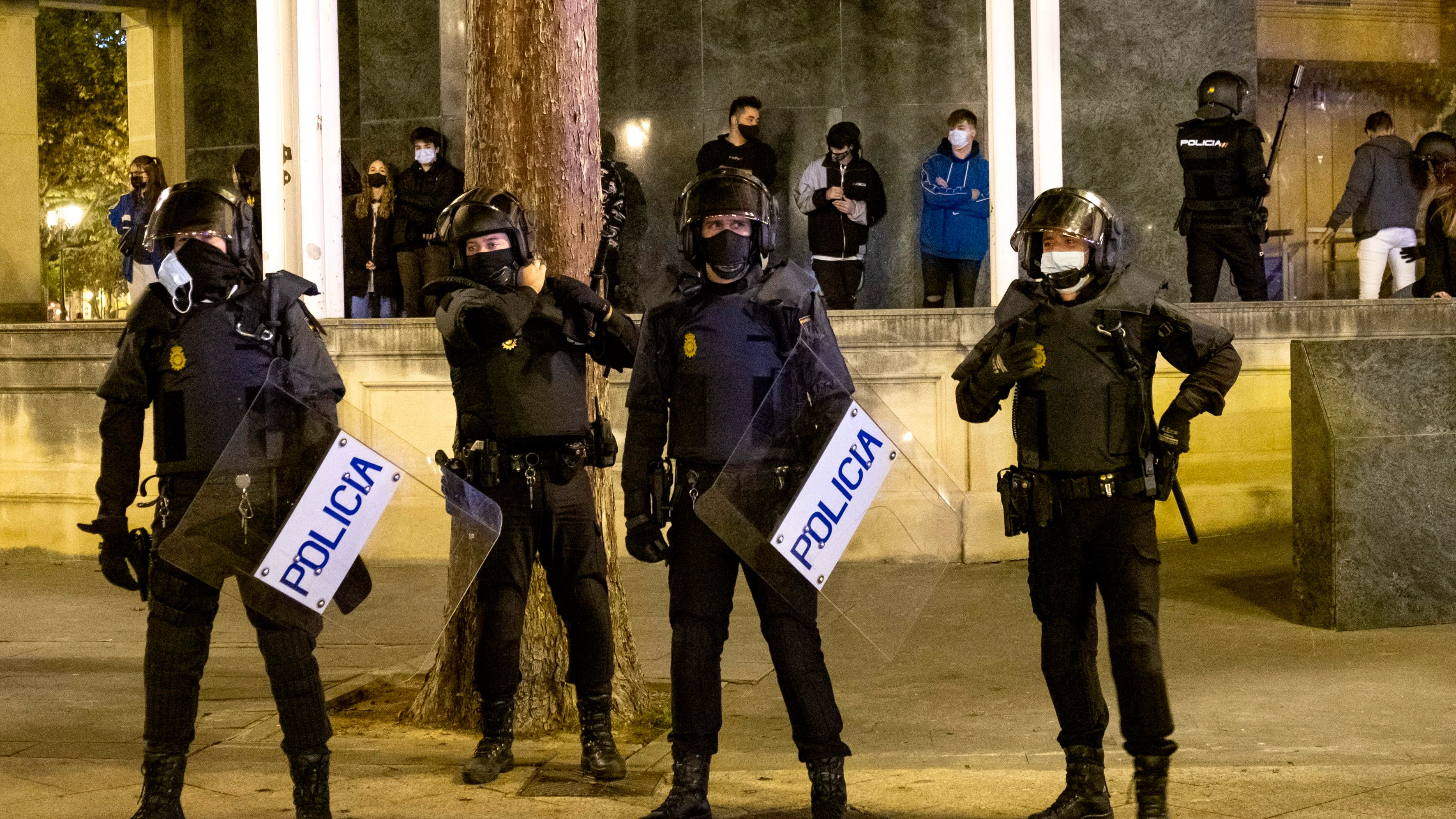 Agentes de la Polic&iacute;a Nacional en Logro&ntilde;o