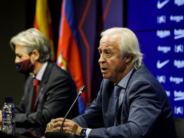 Carles Tusquets, ante los medios