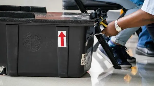 Urna de las elecciones de Estados Unidos Urna de las elecciones de Estados Unidos