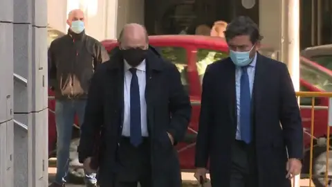 El juez ordena un careo entre el exministro Fernández Díaz y su ex número 2 para aclarar el supuesto espionaje a Luis Bárcenas El juez ordena un careo entre el exministro Fernández Díaz y su ex número 2 para aclarar el supuesto espionaje a Luis Bárcenas