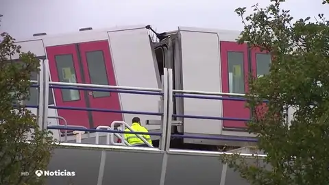 Dos colas de ballena evitan una catástrofe en el metro de Holanda Dos colas de ballena evitan una catástrofe en el metro de Holanda