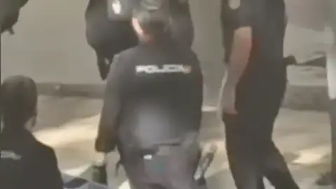 Este martes pasa a disposición judicial el hombre que decapitó a un vecino en Huelva Este martes pasa a disposición judicial el hombre que decapitó a un vecino en Huelva