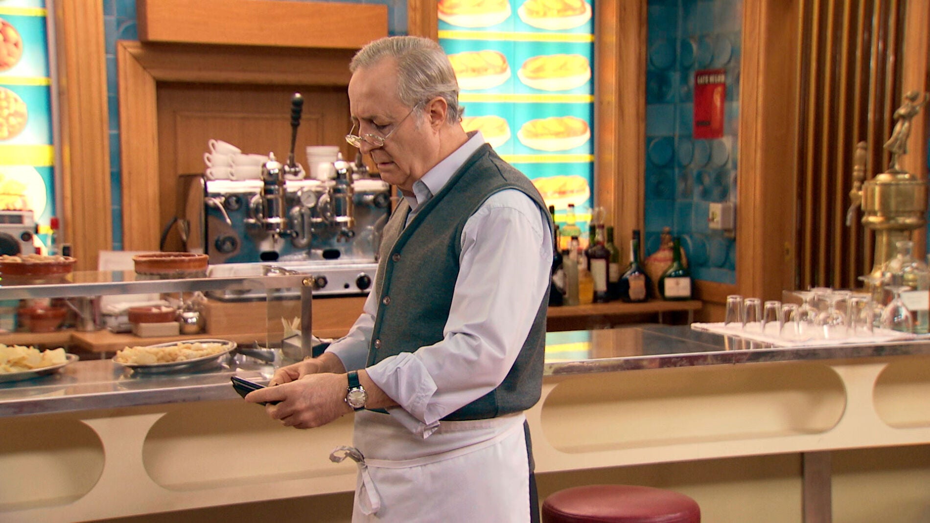 Pelayo, asombrado al descubrir lo que Gorka guarda en su cartera