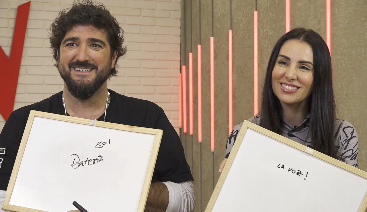 Antonio Orozco y Mala Rodríguez, cómplices durante el juego de 'La Voz': "¿Eres un romántico?"