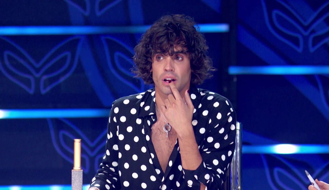 El Monstruo responde a la pregunta de Javier Ambrossi: &ldquo;&iquest;Eres de la familia de los Flores?&rdquo;