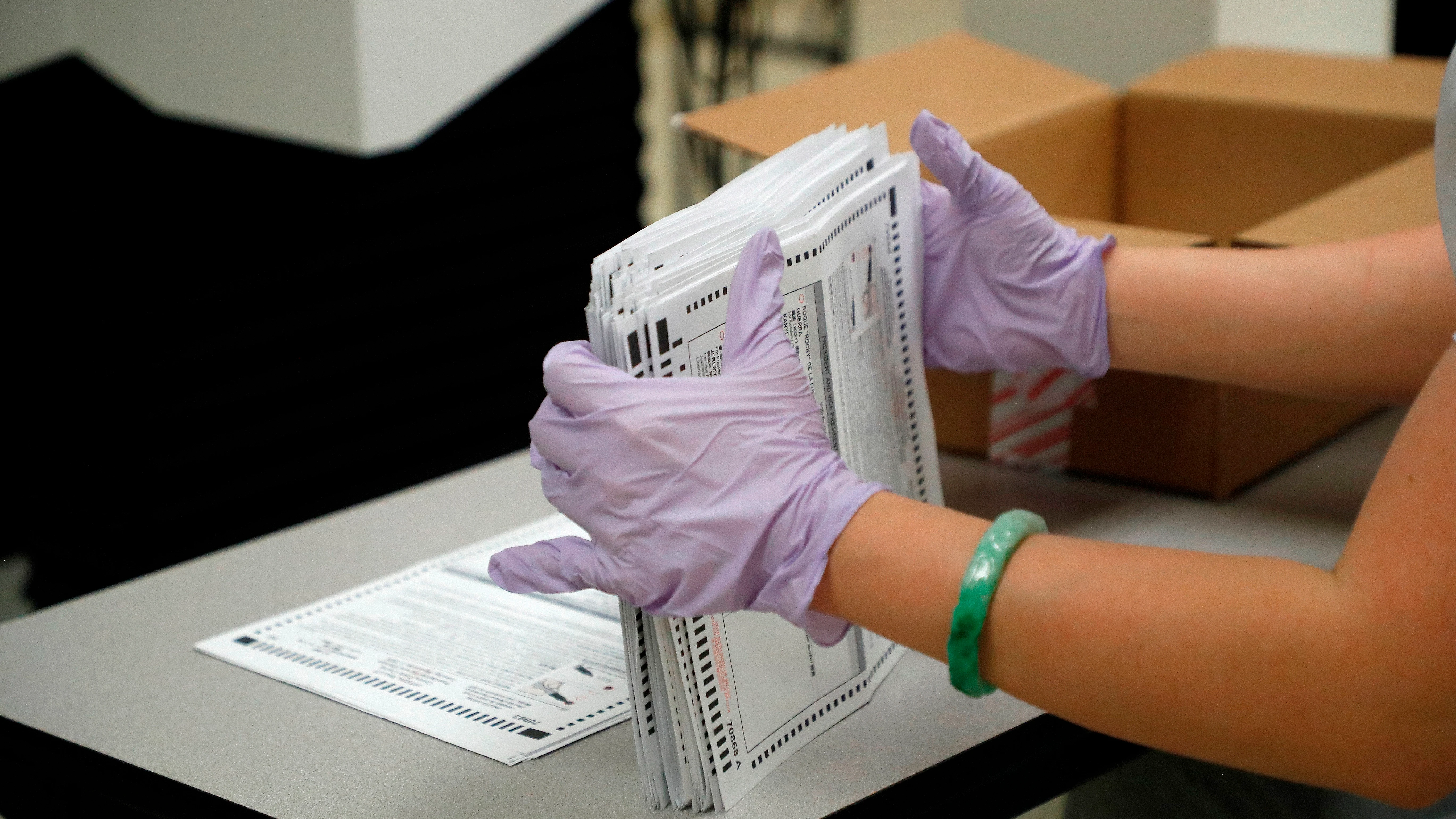Una urna de votaci&oacute;n en Estados Unidos