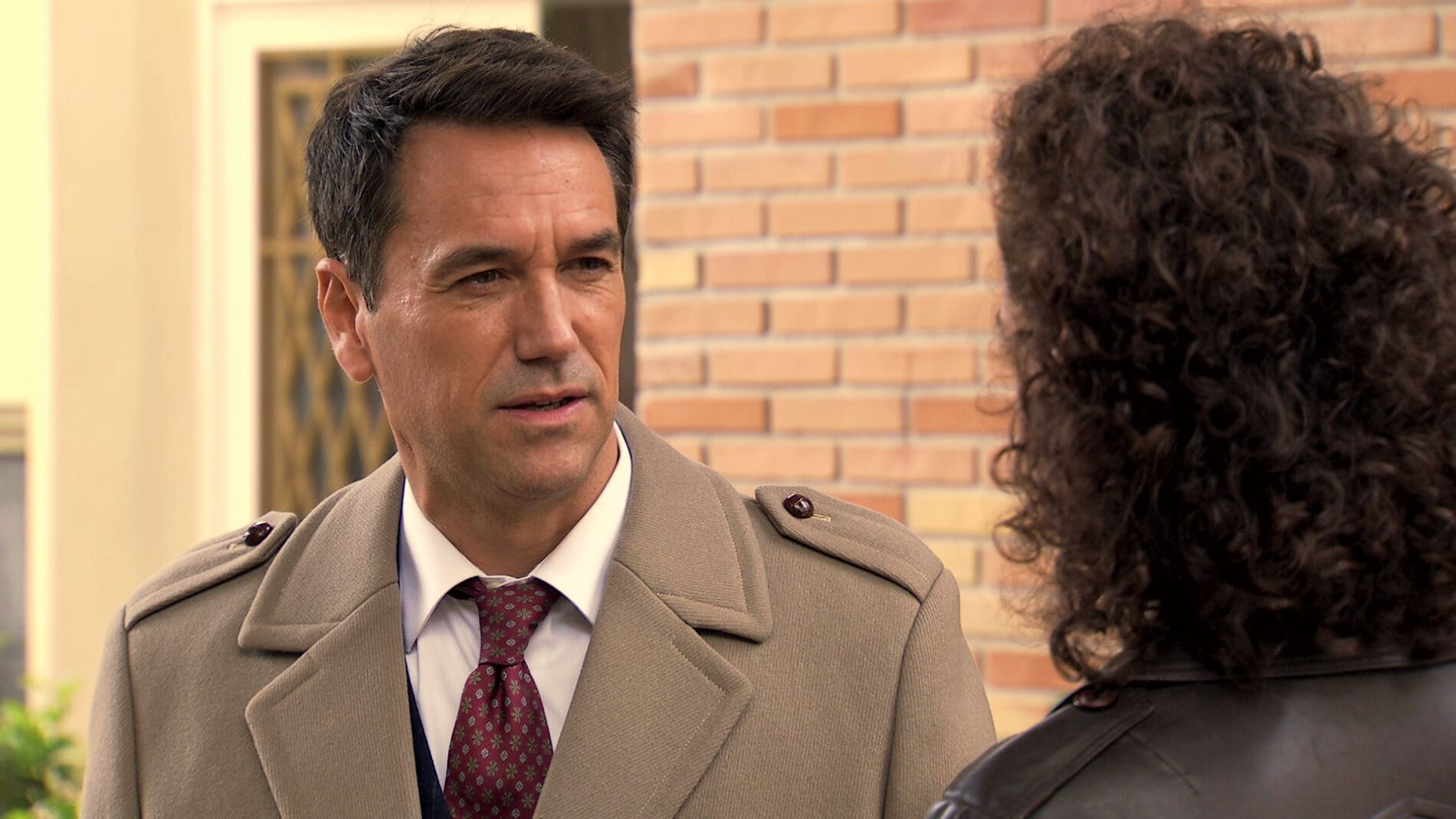Abel, dolido ante el seductor juego de Estefan&iacute;a con Beltr&aacute;n