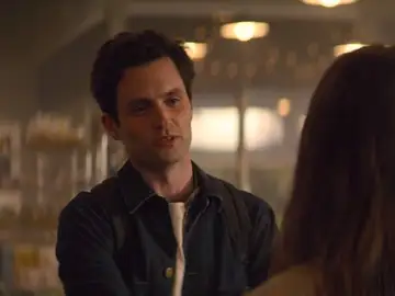 Penn Badgley como Joe Goldberg Penn Badgley como Joe Goldberg