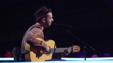 Cristian Segura canta ‘Se dejaba llevar por ti’ en los Asaltos de ‘La Voz’