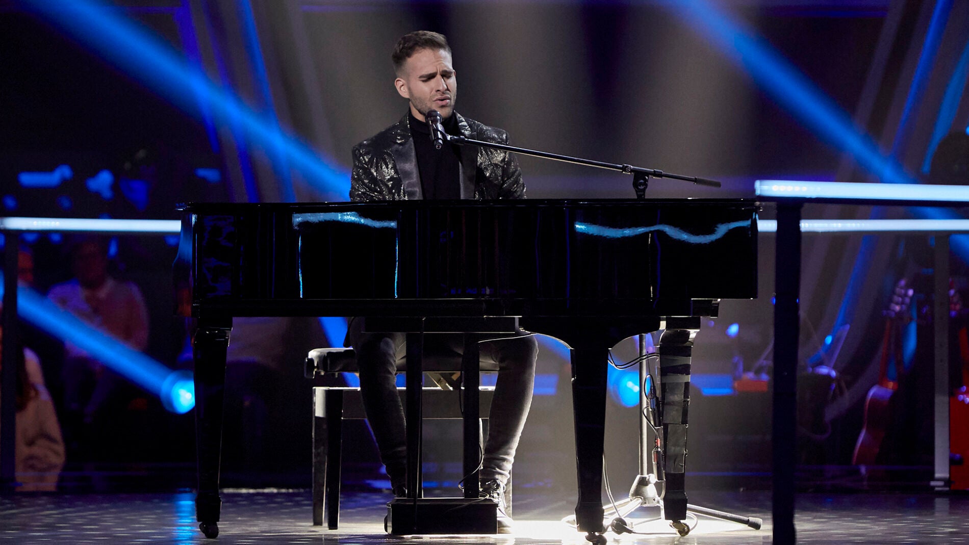 Adam Ainouz canta &lsquo;Lay me down&rsquo; en los Asaltos de &lsquo;La Voz&rsquo;