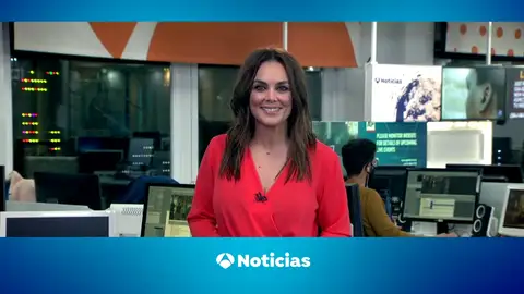 Mónica Carrillo felicita a Alexa Antena 3 Noticias también disponible en este dispositivo inteligente