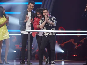 Pablo López y Sebastián Yatra eligen a Miguelichi López: “Su mirada está totalmente incendiada” Pablo López y Sebastián Yatra eligen a Miguelichi López: “Su mirada está totalmente incendiada”