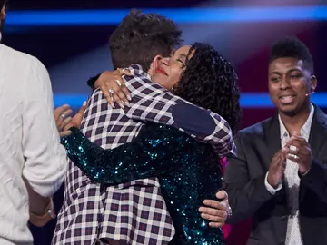 Pablo López y Sebastián Yatra roban a Dayana Emma: “Se dejó la vida en el escenario” Pablo López y Sebastián Yatra roban a Dayana Emma: “Se dejó la vida en el escenario”