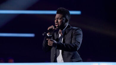 Tony Weaver canta ‘Can’t get enough of your love baby’ en los Asaltos de ‘La Voz’