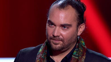 Antonio Orozco se sincera con los hijos de Antonio Villar, presentes en el plató de 'La Voz'