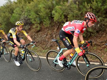 Roglic, en una etapa de la Vuelta a España