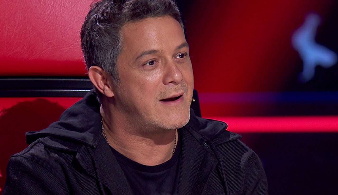 Alejandro Sanz desvela dónde y a qué famoso artista acompañaba Antonio Villar el día que se conocieron