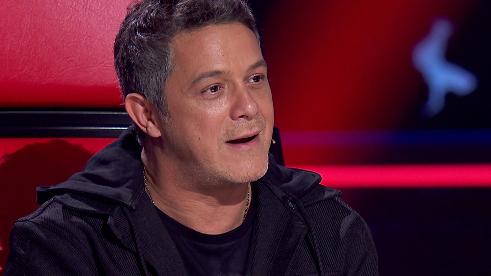Alejandro Sanz desvela d&oacute;nde y a qu&eacute; famoso artista acompa&ntilde;aba Antonio Villar el d&iacute;a que se conocieron