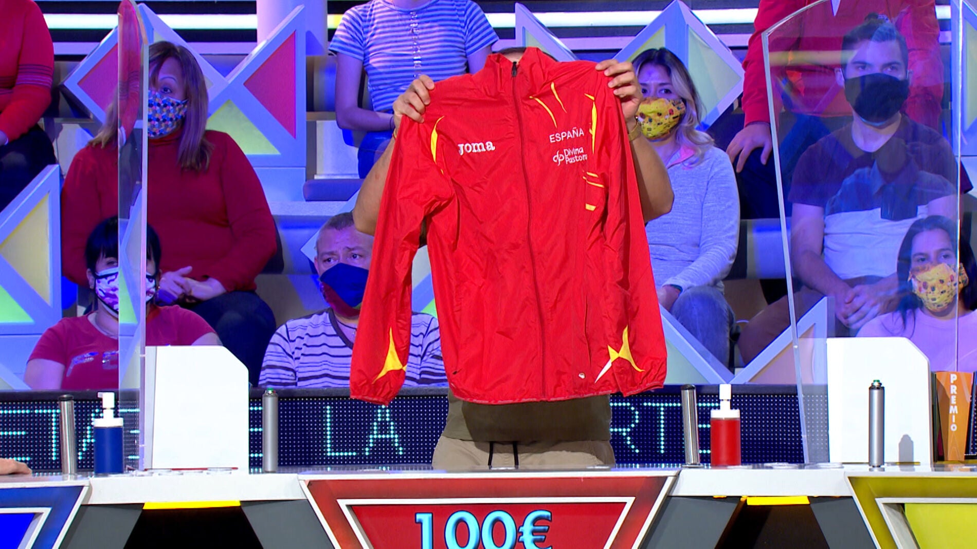 Un concursante de &lsquo;La ruleta de la suerte&rsquo; sortea un recuerdo &uacute;nico para &eacute;l en el programa