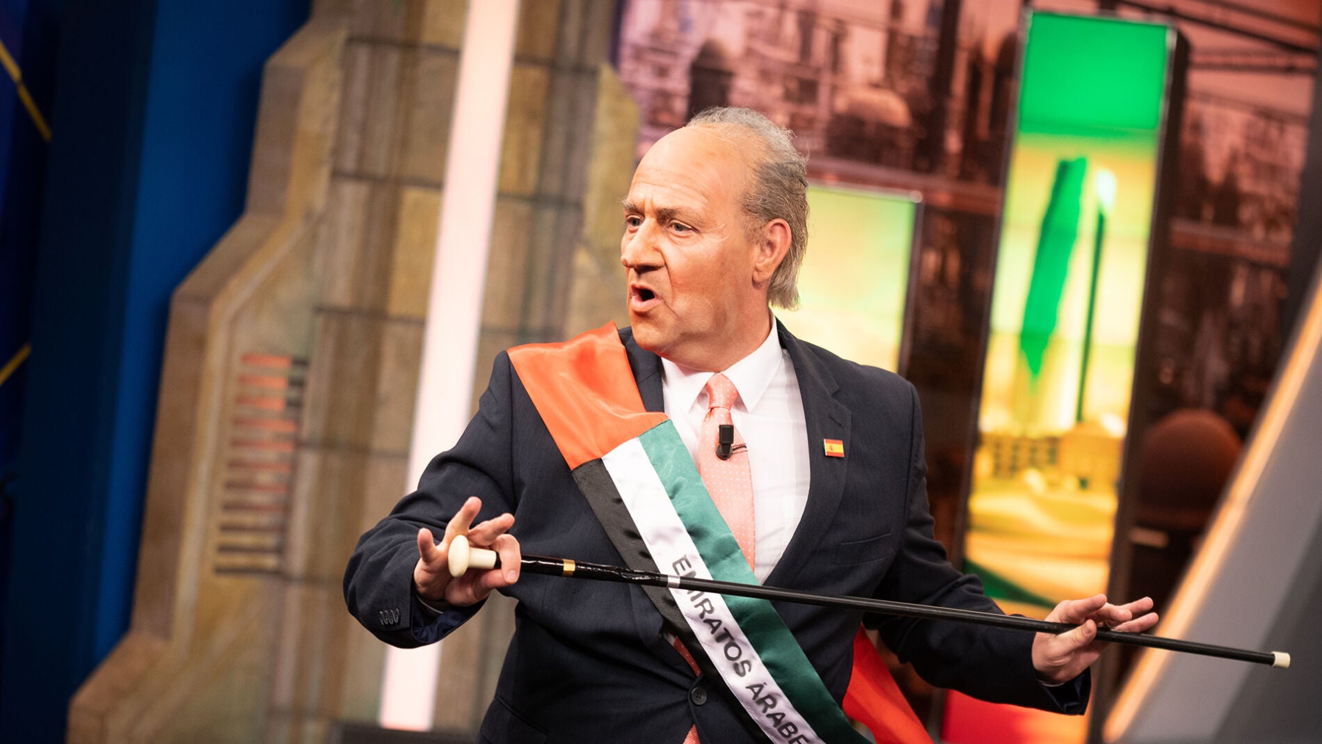 Así ha sido la inesperada visita del 'rey emérito Juan Carlos I': "Yo también quiero la tarjeta de 'El Hormiguero 3.0'"