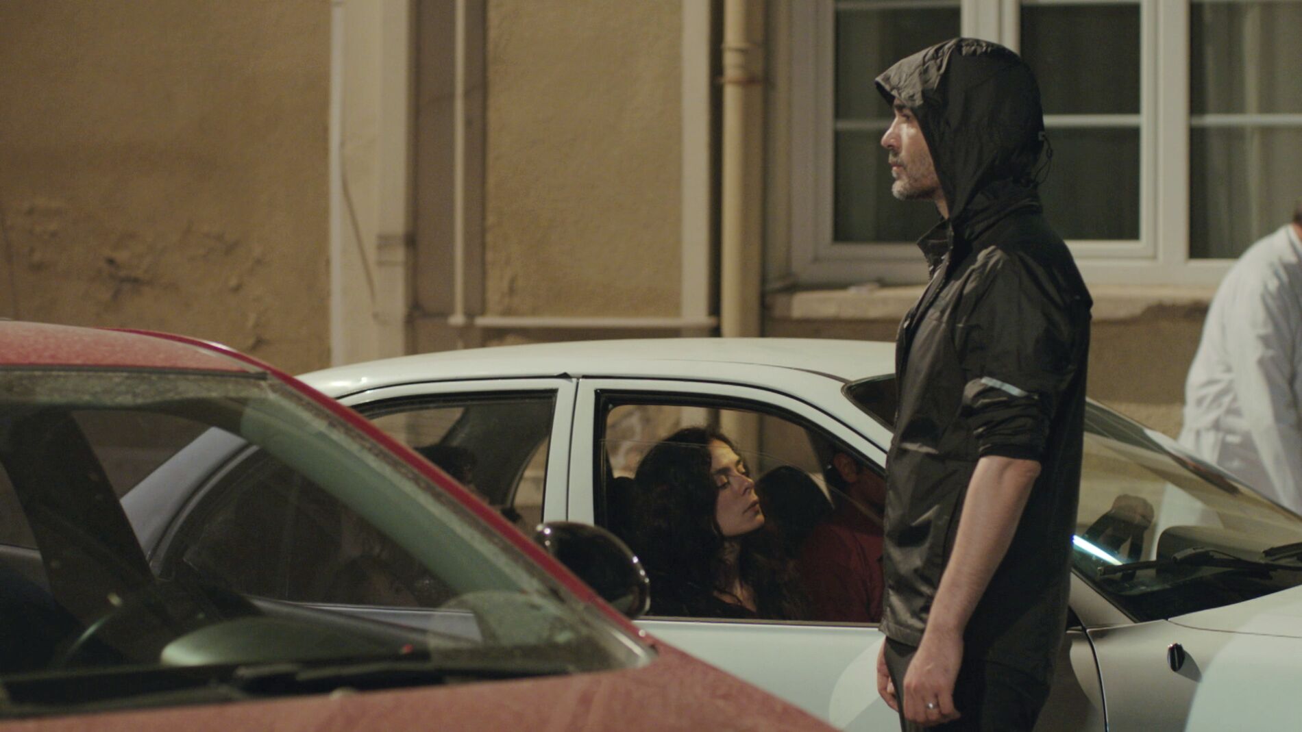 Nunca tan cerca como ahora: ¿Llegan a cruzarse las miradas de Bahar y Sarp? 