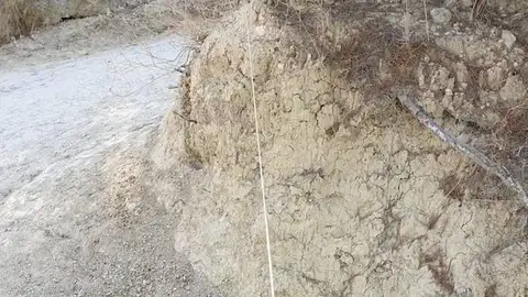 Imagen de unas de las cuerdas colocadas en una ruta ciclista en Cieza Imagen de unas de las cuerdas colocadas en una ruta ciclista en Cieza