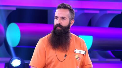 ¡Se comió él solo una paella para 10 personas! Un comedor profesional deja alucinado con sus records a Arturo Valls en ‘¡Ahora caigo!’