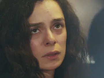 Avance de ‘Mujer’: ¿Descubre Bahar que Sarp está a su lado? Su vida, a punto de cambiar para siempre Avance de ‘Mujer’: ¿Descubre Bahar que Sarp está a su lado? Su vida, a punto de cambiar para siempre