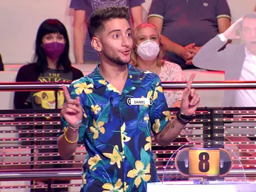 ¡Una chirigota como carta de presentación! Un concursante se lleva los ‘olés’ del público de ‘¡Ahora caigo!’ ¡Una chirigota como carta de presentación! Un concursante se lleva los ‘olés’ del público de ‘¡Ahora caigo!’